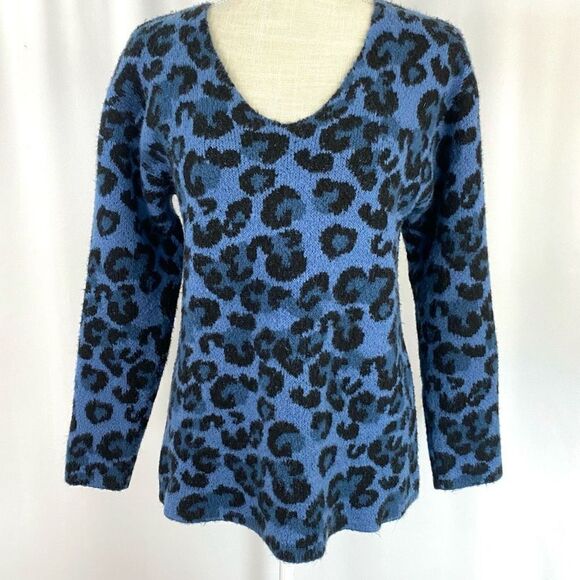 Jamison Blue Leopard Print Sweater Pullover - Picture 1 of 13